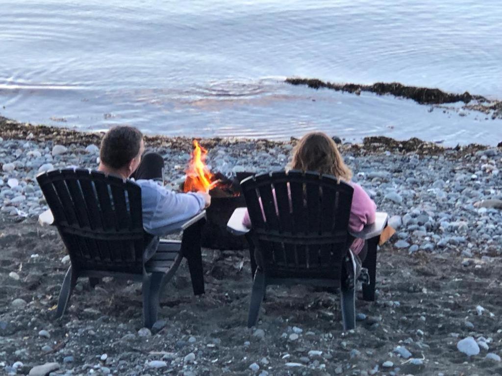 Qualicum Breeze Beach Resort Bowser Exteriör bild